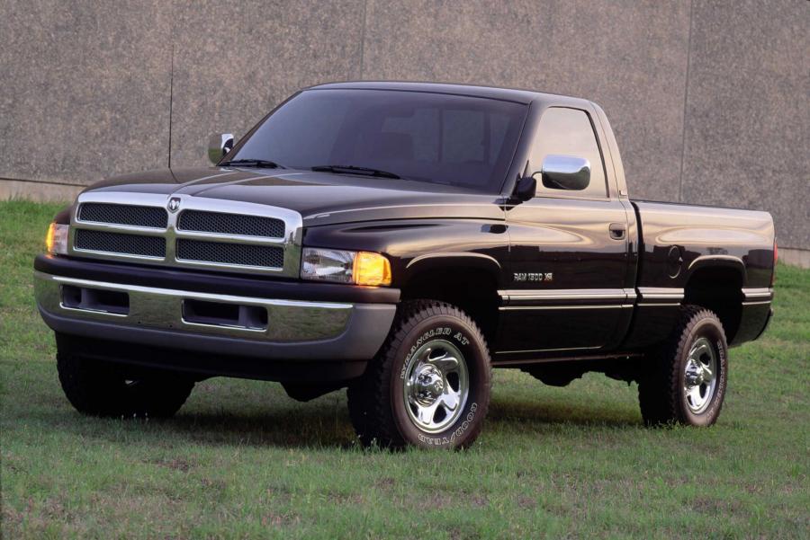  Dodge Ram 1994 года  (фото 13 из 22)